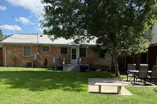 3879 Clover Ln, Dallas, TX 75220 - Photo 15