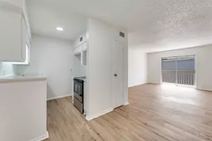 4859 Cedar Springs Rd, Dallas, TX 75219 - Photo 9