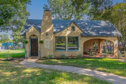 2726 Sanger Avenue, Waco, TX 76707 - Photo 1