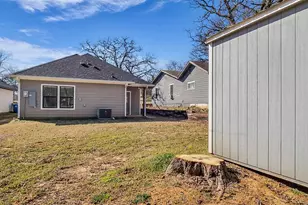 727 E Gandy St, Denison, TX 75021 - Photo 13