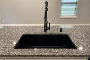 727 E Gandy St, Denison, TX 75021 - Photo 11