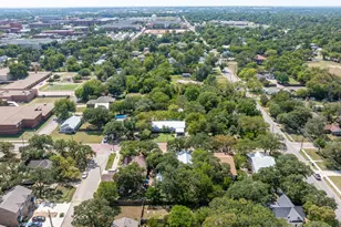 863 N Clinton, Stephenville, TX 76401 - Photo 19