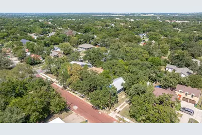 863 N Clinton, Stephenville, TX 76401 - Photo 15