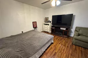 407 S Garrett Ave, Dallas, TX 75223 - Photo 9