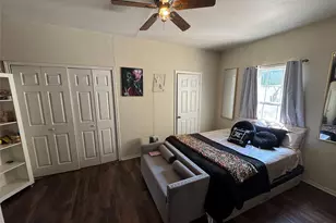 407 S Garrett Ave, Dallas, TX 75223 - Photo 11