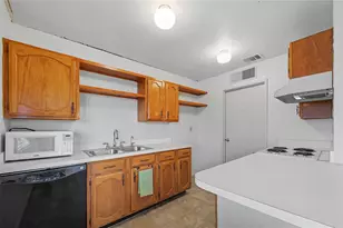 625 Camilla Ln, Garland, TX 75040 - Photo 7