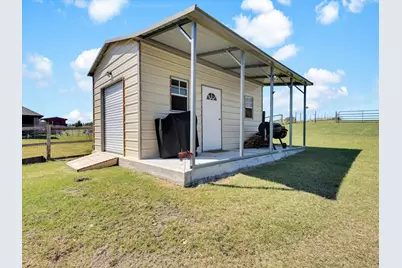 128 County Road 4430, Rhome, TX 76078 - Photo 31