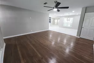 5104 Laurel Ln, North Richland Hills, TX 76180 - Photo 13