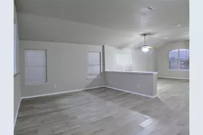 7300 Cresswell Drive, Arlington, TX 76001 - Photo 5