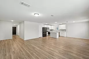 402 Lake Erie Dr, Princeton, TX 75407 - Photo 7