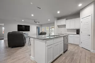 516 Highland Pk Trl, Alvarado, TX 76009 - Photo 9