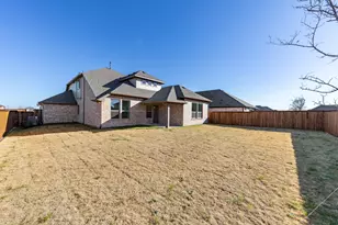 1442 Pecos St, Van Alstyne, TX 75495 - Photo 25