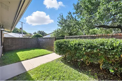 1008 Forest Creek Street, Benbrook, TX 76126 - Photo 25