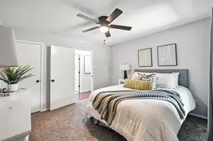 1008 Forest Creek St, Benbrook, TX 76126 - Photo 15