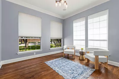 2070 Azalea Trail, Irving, TX 75063 - Photo 5