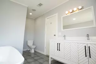 245 Oak Hill Ct, Waxahachie, TX 75167 - Photo 17