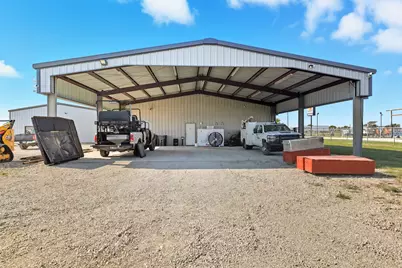 16410 US Highway 380 W, Krum, TX 76249 - Photo 25