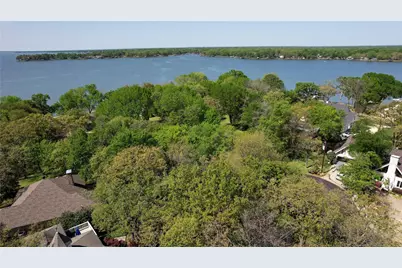 108 Enchanted Isles Circle, Mabank, TX 75156 - Photo 11