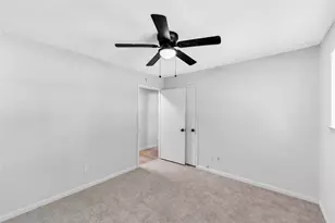 2416 Glacier St, Irving, TX 75062 - Photo 27