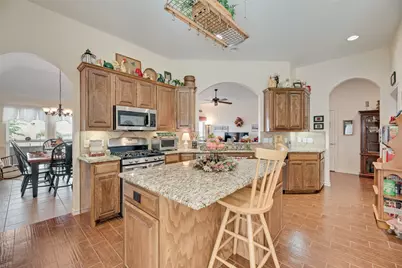 11016 Castle Oak Lane W, Fort Worth, TX 76108 - Photo 5