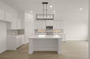 1023 Wheatland, Justin, TX 76247 - Photo 5