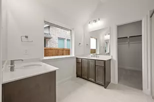 1023 Wheatland, Justin, TX 76247 - Photo 11