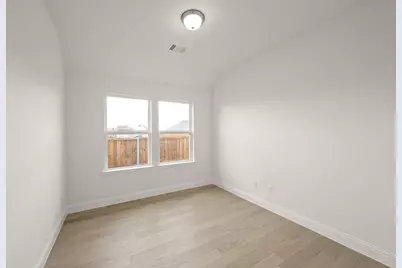 1023 Wheatland, Justin, TX 76247 - Photo 13