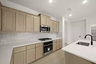 1024 Wheatland, Justin, TX 76247 - Photo 5