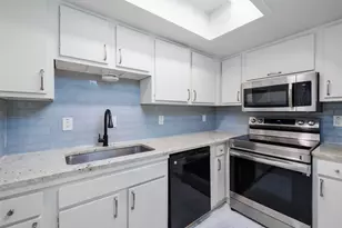 12810 Midway Rd, Dallas, TX 75244 - Photo 11