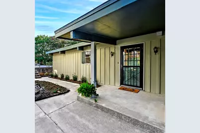 920 Hanna Drive, Denison, TX 75020 - Photo 1