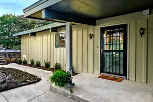 920 Hanna Dr, Denison, TX 75020 - Photo 1