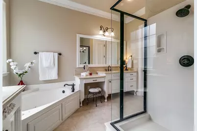 800 Rockingham Drive, Irving, TX 75063 - Photo 25