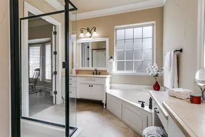 800 Rockingham Drive, Irving, TX 75063 - Photo 27