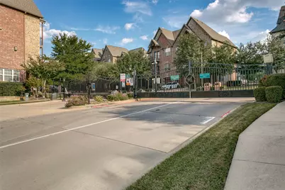 800 Rockingham Drive, Irving, TX 75063 - Photo 35