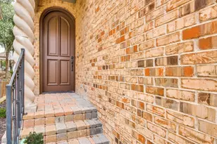 800 Rockingham Dr, Irving, TX 75063 - Photo 5