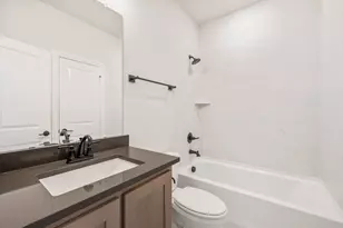 3360 Holw Fls Pl, Mesquite, TX 75181 - Photo 9