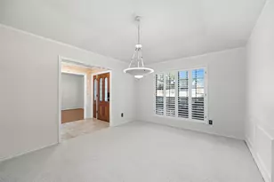 2201 Adams Dr, Arlington, TX 76011 - Photo 13