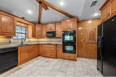 2201 Adams Drive, Arlington, TX 76011 - Photo 19