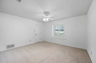 2201 Adams Dr, Arlington, TX 76011 - Photo 27