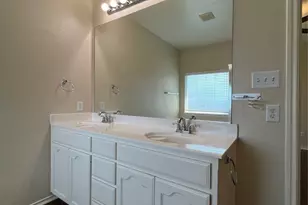 5009 Royal Burgess Dr, Fort Worth, TX 76135 - Photo 17