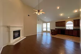 5009 Royal Burgess Dr, Fort Worth, TX 76135 - Photo 3