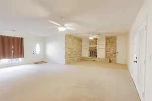 1103 Miller St, Bowie, TX 76230 - Photo 7