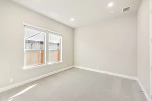 1004 Stonehaven Dr, Justin, TX 76247 - Photo 9