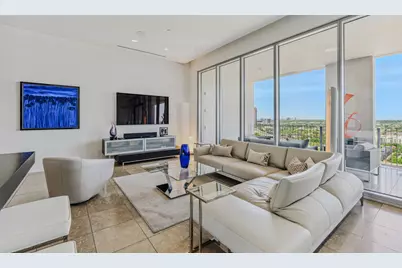 1717 Arts Plaza #1804, Dallas, TX 75201 - Photo 13