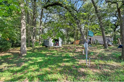 528 Schieme Street, River Oaks, TX 76114 - Photo 35