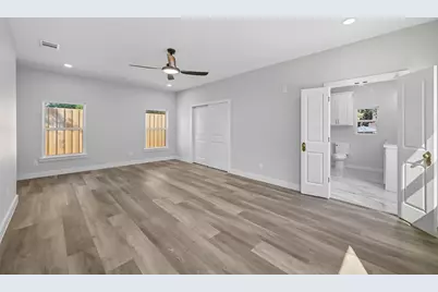 528 Schieme Street, River Oaks, TX 76114 - Photo 15