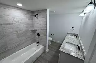 2608 Roseland St, Fort Worth, TX 76103 - Photo 7