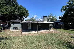 2608 Roseland St, Fort Worth, TX 76103 - Photo 3