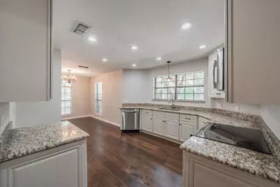 3407 Forestshire Court, Arlington, TX 76001 - Photo 11