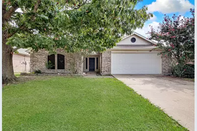 111 Jennings Drive, Waxahachie, TX 75165 - Photo 1